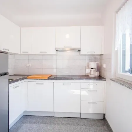Nova Mira, - Luxurioese In Strandnaehe Apartment Malinska